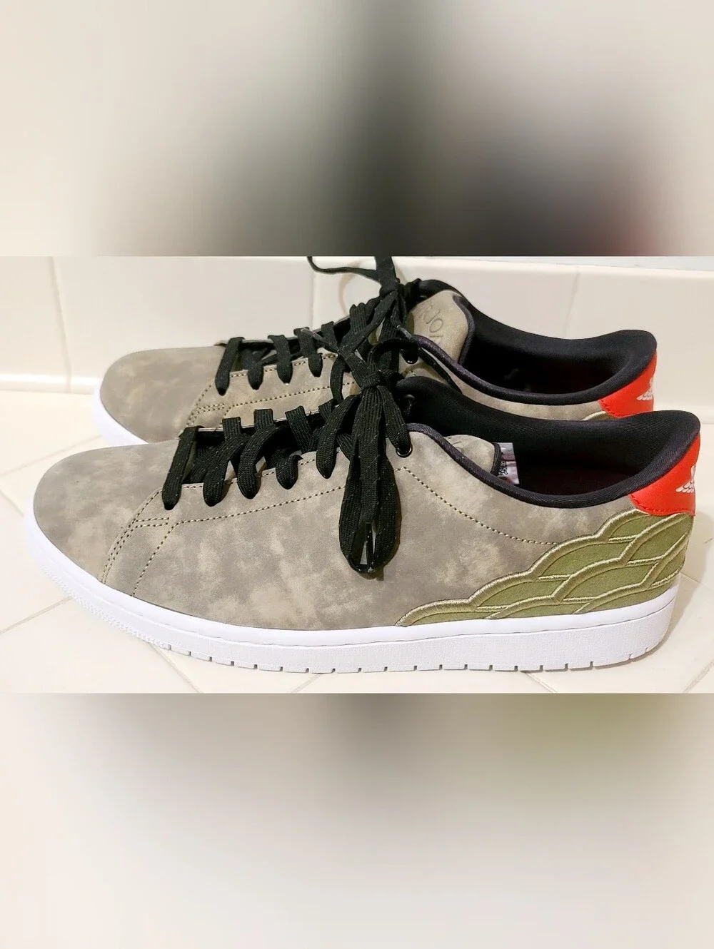 Jordan 1 Centre Court Oil Green Men's Size 11